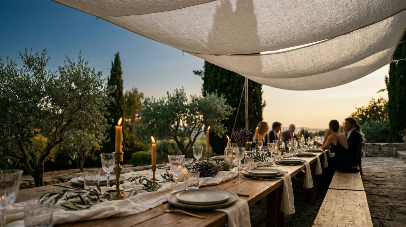 Mariage éco-responsable en plein air avec décoration en matériaux naturels